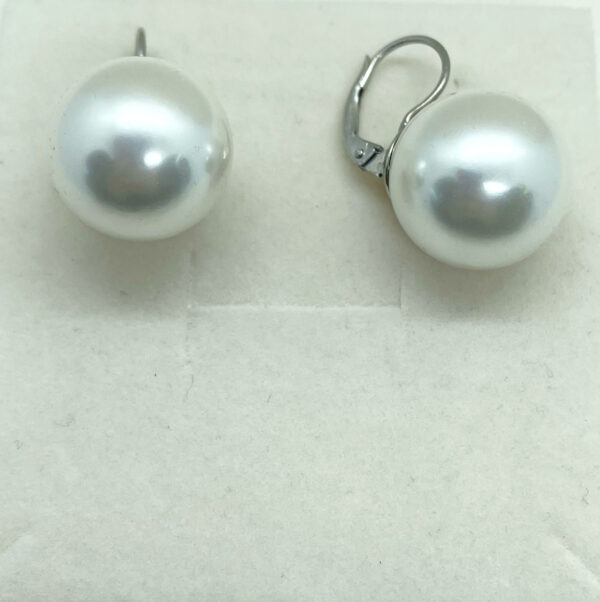 Orecchino a monachella con perla sintetica di diametro 18mm - immagine 3