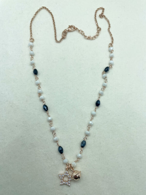 Collana con pietre e pendente stella - immagine 2