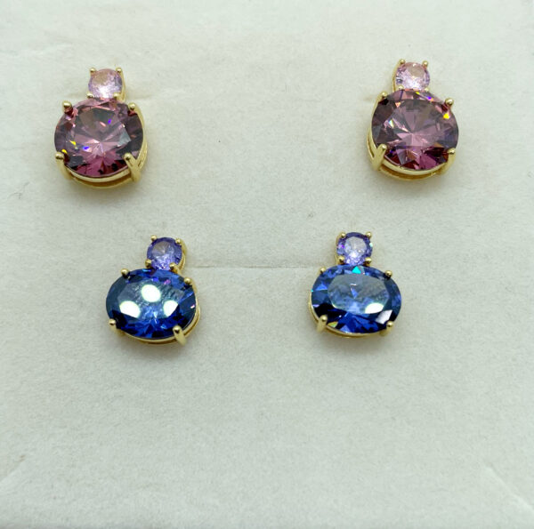 Orecchini a lobo con zircone fucsia o viola placcati oro giallo 18k