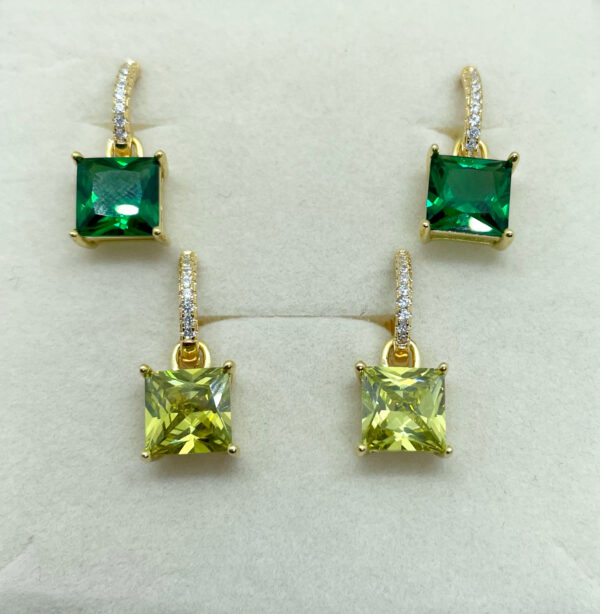 Orecchini a cerchietto con pendente placcati oro giallo 18k - immagine 4