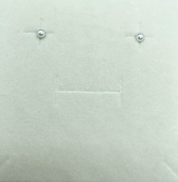 Orecchino perla sintetica diametro 3mm