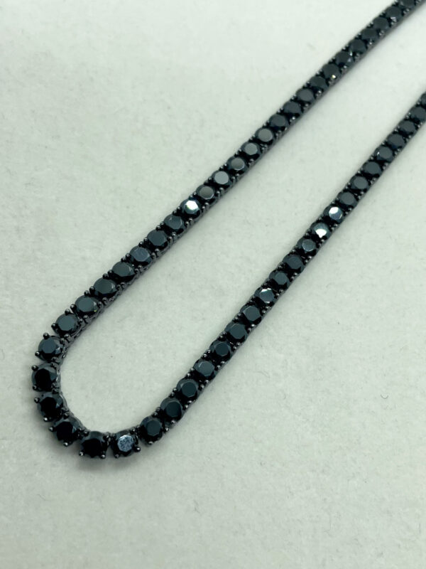 Collana tennis nera con zirconi di diametro 4mm - immagine 2