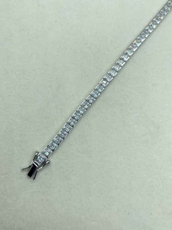 Bracciale tennis carrè con zirconi bianchi diametro 3mm - immagine 3