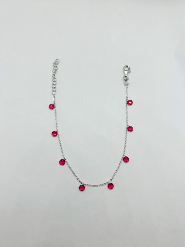 Bracciale con pendenti zirconi fucsia - immagine 4