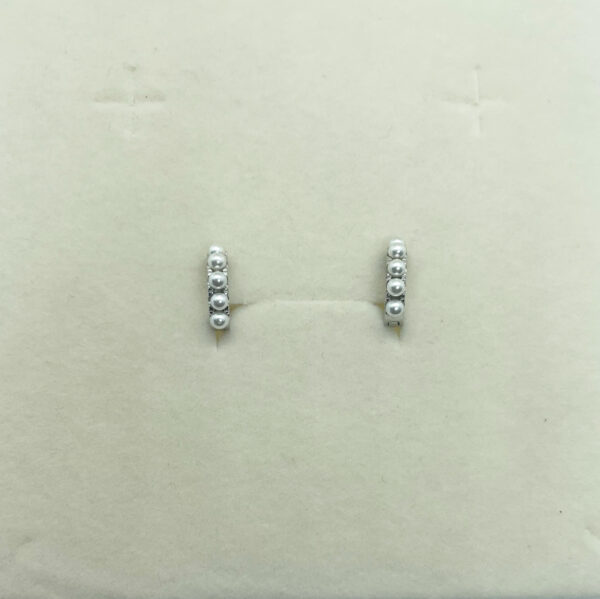 Orecchini cerchietto con perle