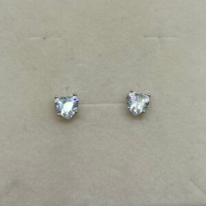 Orecchino zircone bianco a forma di cuore