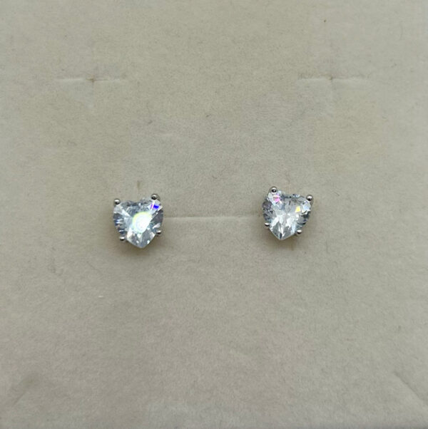 Orecchino zircone bianco a forma di cuore