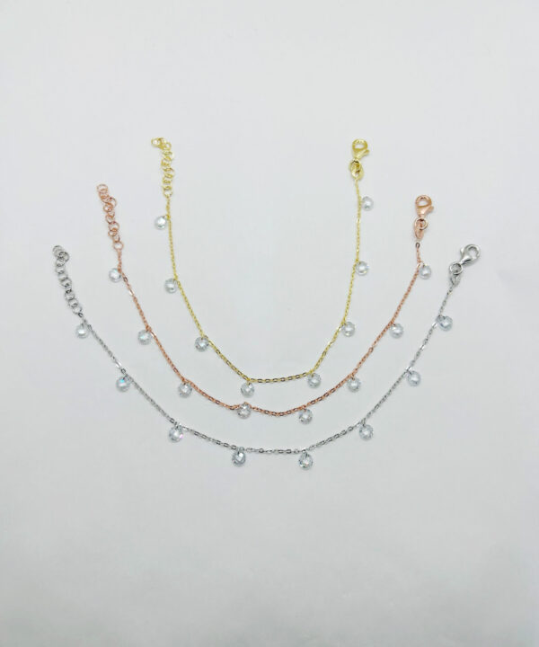 Bracciale con pendenti zirconi bianchi