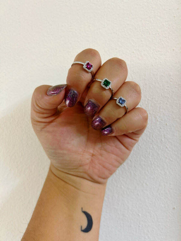 Anello con zircone quadrato vari colori