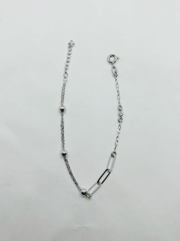 Bracciale con doppia lavorazione e zirconi bianchi - immagine 3
