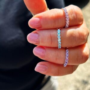 Anello tipo riviera sette zirconi 2,5 mm in vari colori